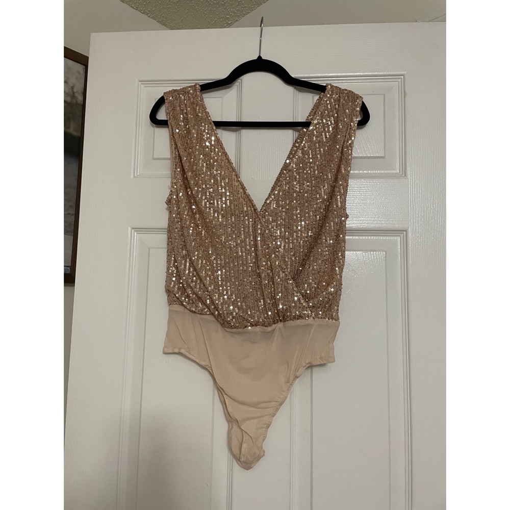 Lulus glitter bodysuit
